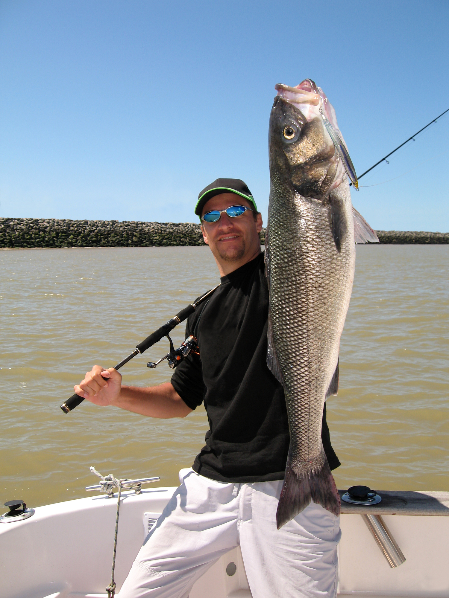 Fishermen's technique in fishing 